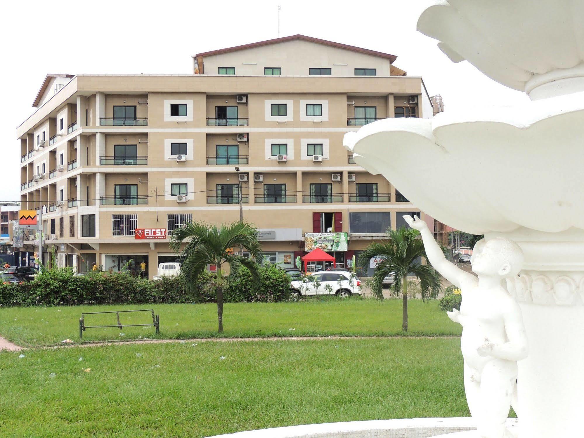 Residences Plein Sud Abidjan Exterior photo